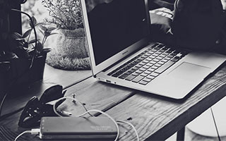 9游-三国混合接力强强对话 节奏决定胜负，有组合技能的三国回合游戏