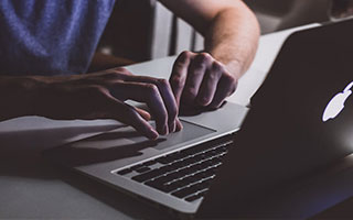 9游-三国混合接力强强对话 节奏决定胜负，有组合技能的三国回合游戏